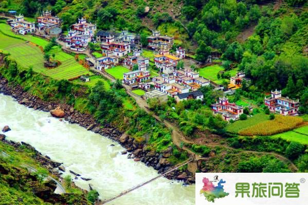 云南十一旅游好去處_香格里拉到稻城亞丁風景線